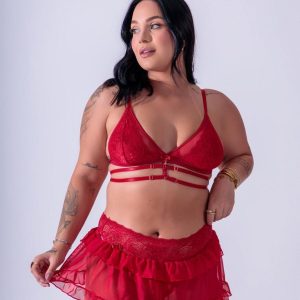 Conjunto sem bojo Strappy com sainha 202105